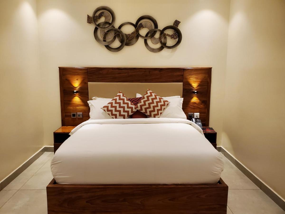 Millennium Terrace Hotel Kampala Exteriér fotografie