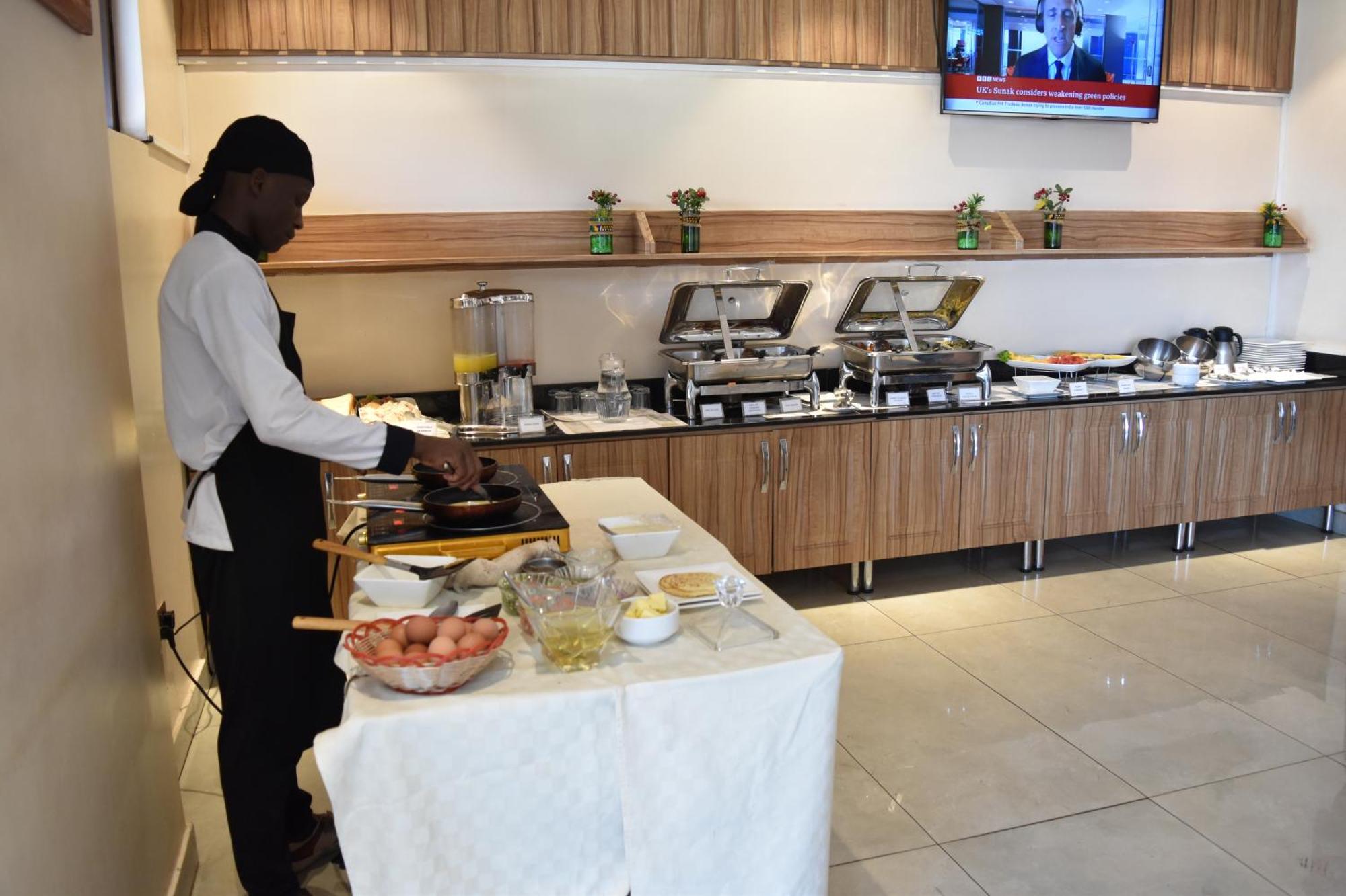Millennium Terrace Hotel Kampala Exteriér fotografie